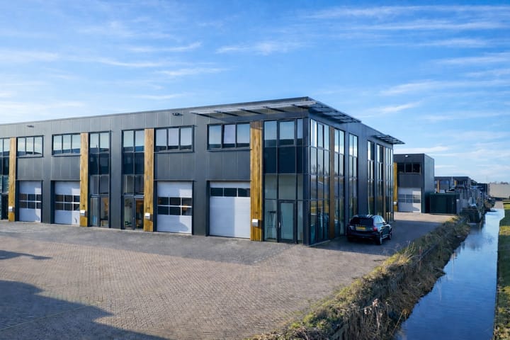 Siersmid 15, Ter Aar