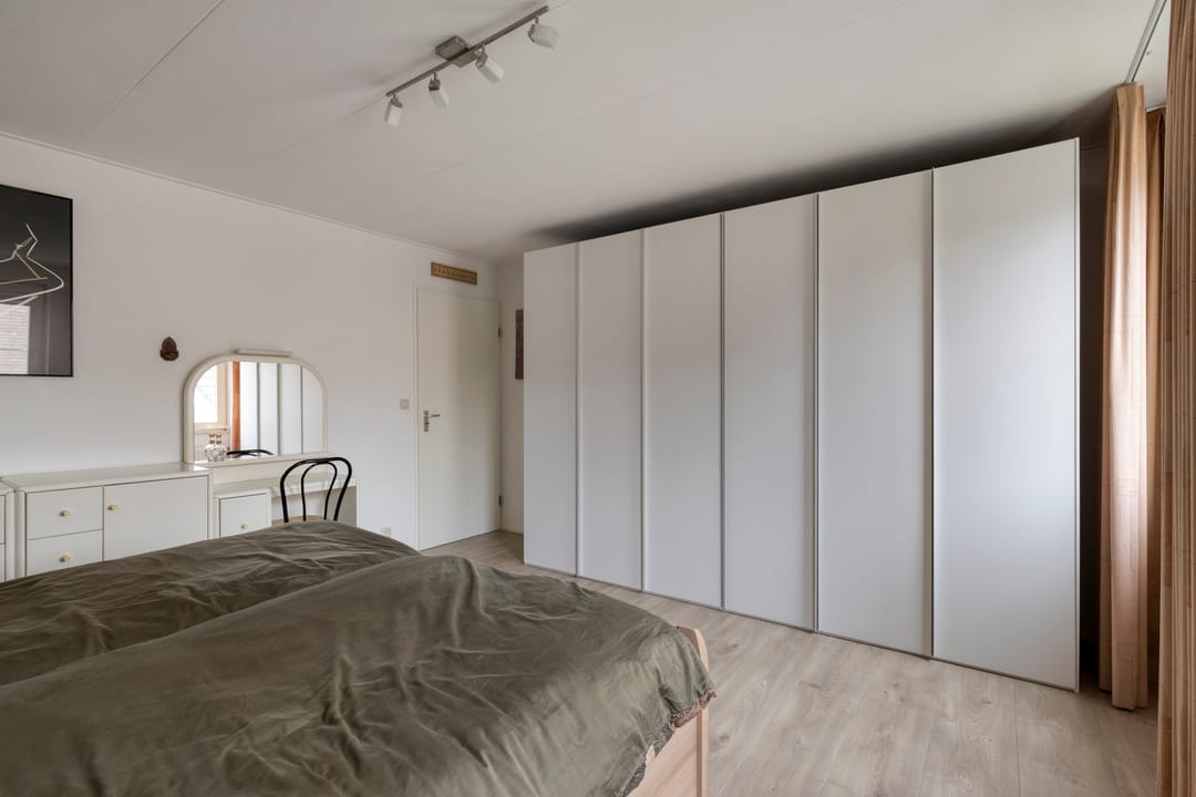 Photo 23 of Meidoornstraat 7