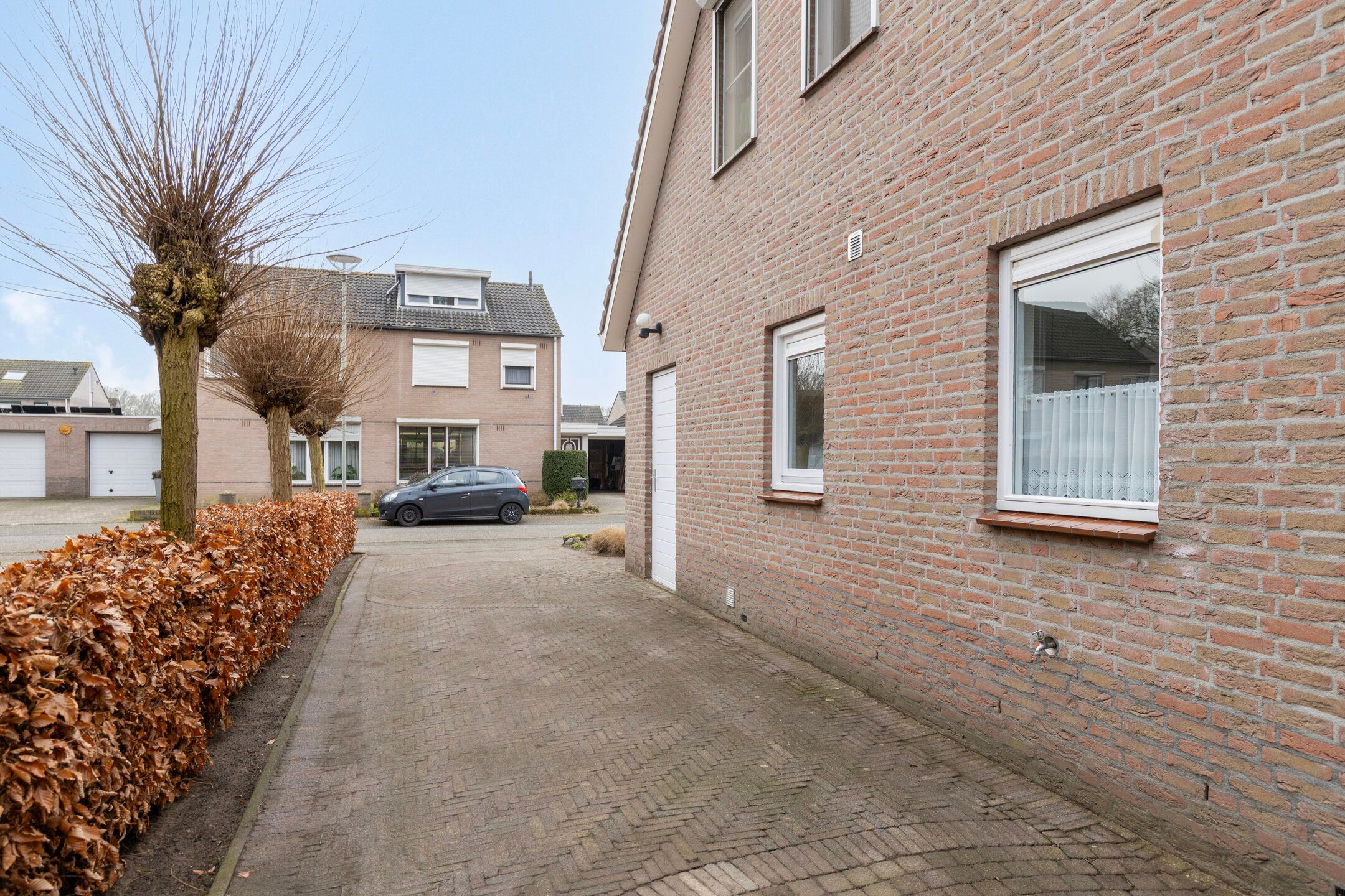 Photo 39 of Meidoornstraat 7