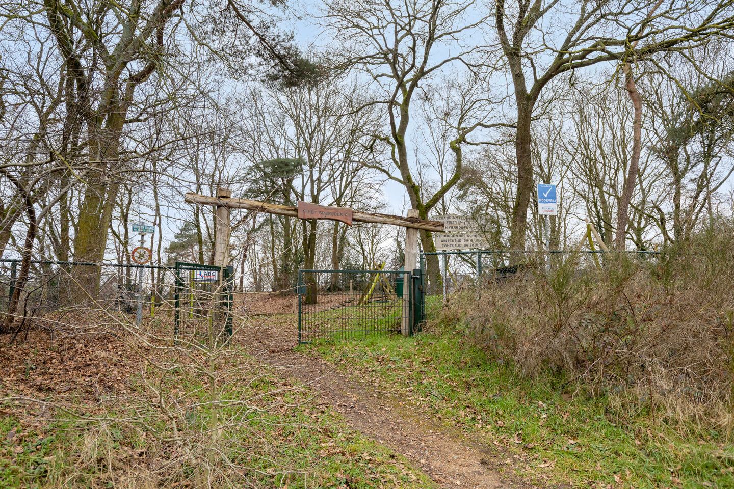 Photo 40 of Meidoornstraat 7