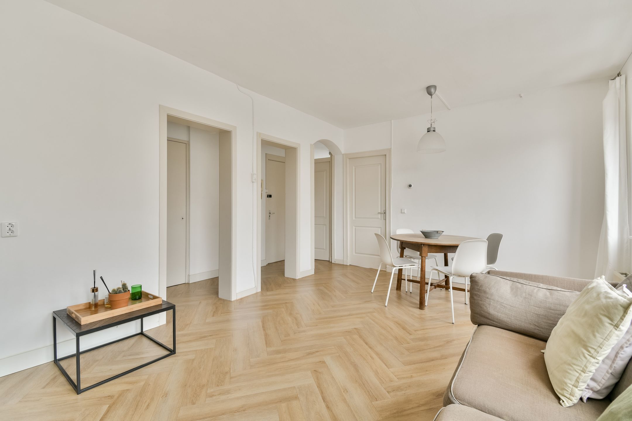 Photo 6 of Amaliastraat 22-1