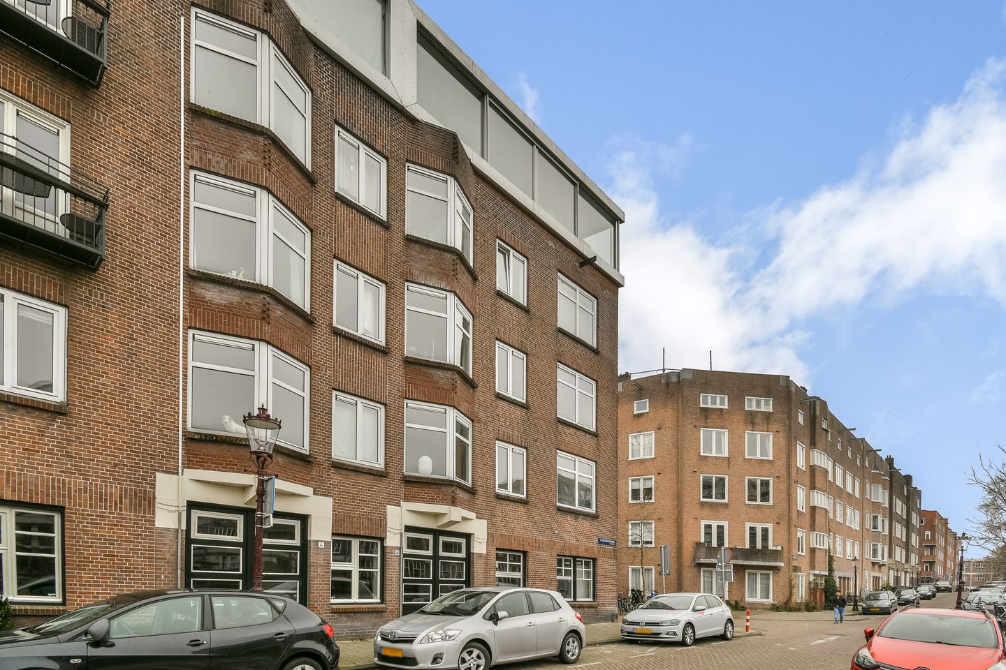 Photo 20 of Amaliastraat 22-1