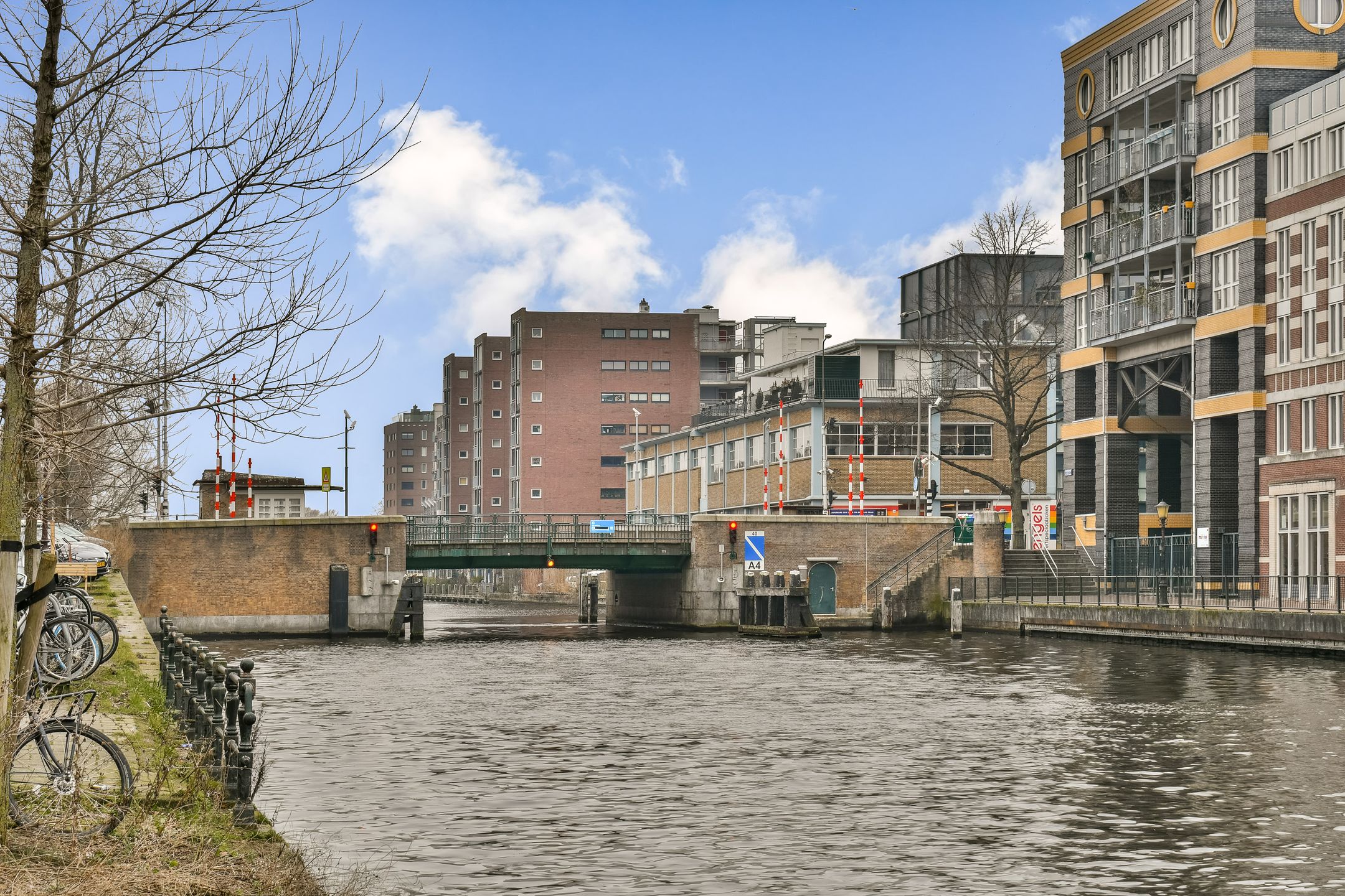 Photo 21 of Amaliastraat 22-1