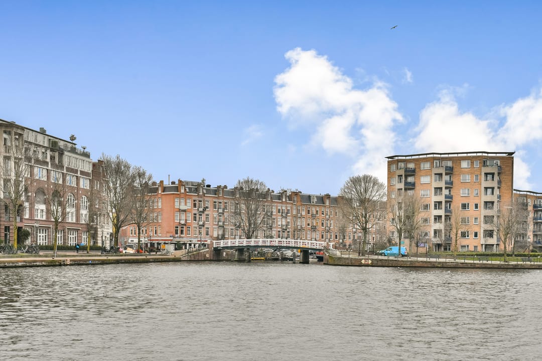 Photo 16 of Amaliastraat 22-1