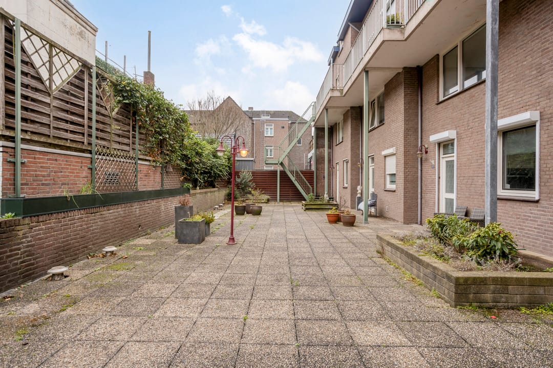 Photo 38 of Kruisherenstraat 215