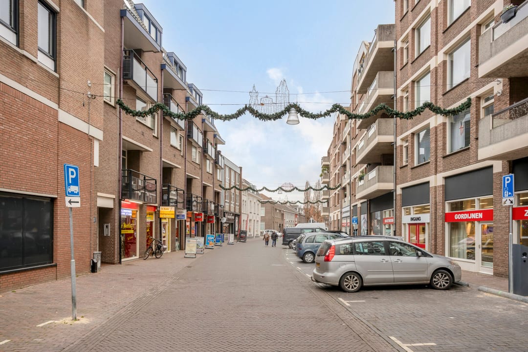 Photo 43 of Kruisherenstraat 215