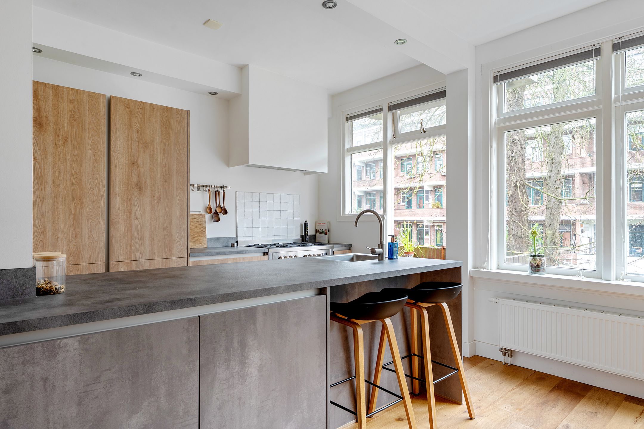 Photo 9 of Nolensstraat 25-B01