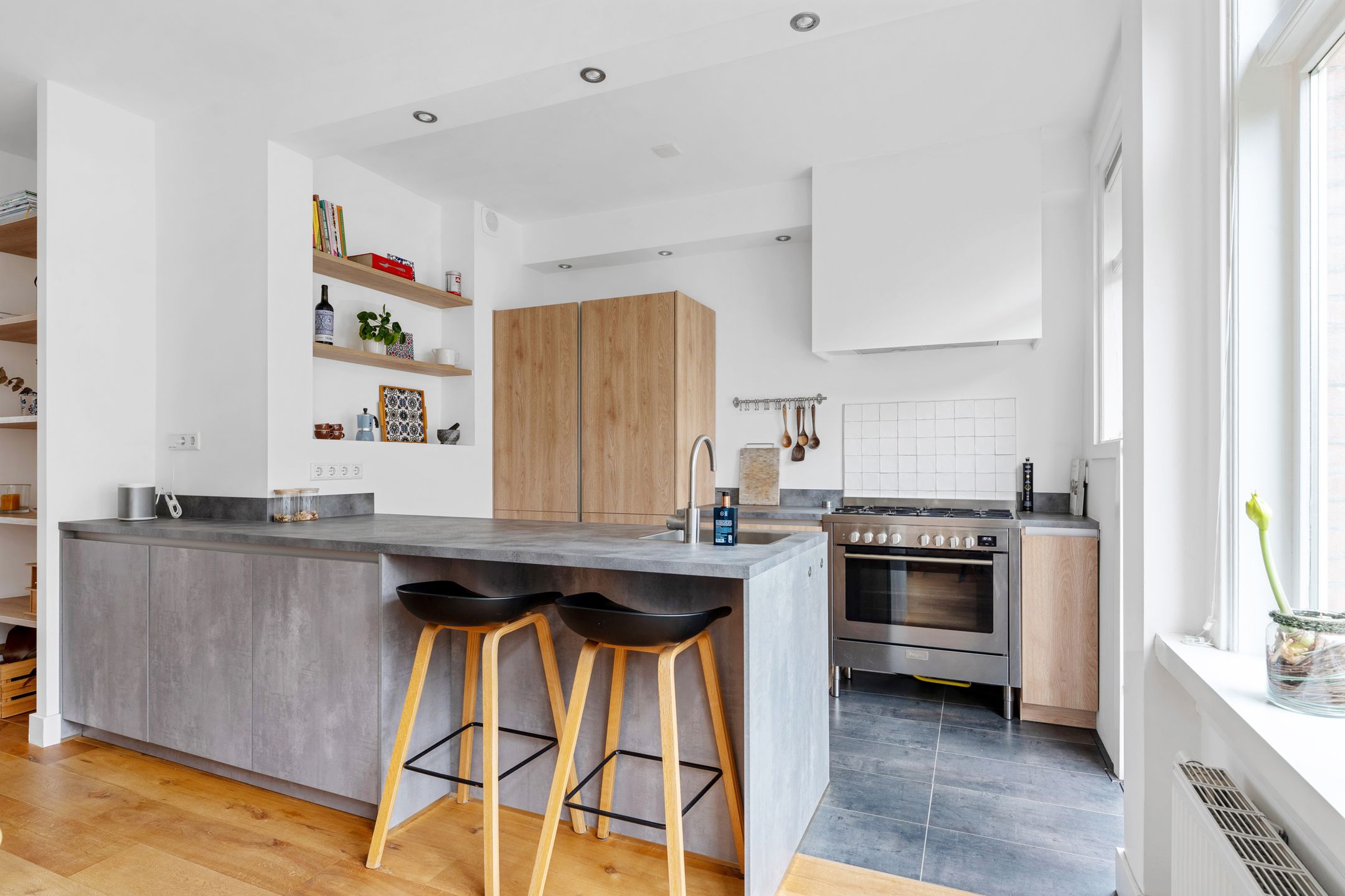 Photo 15 of Nolensstraat 25-B01