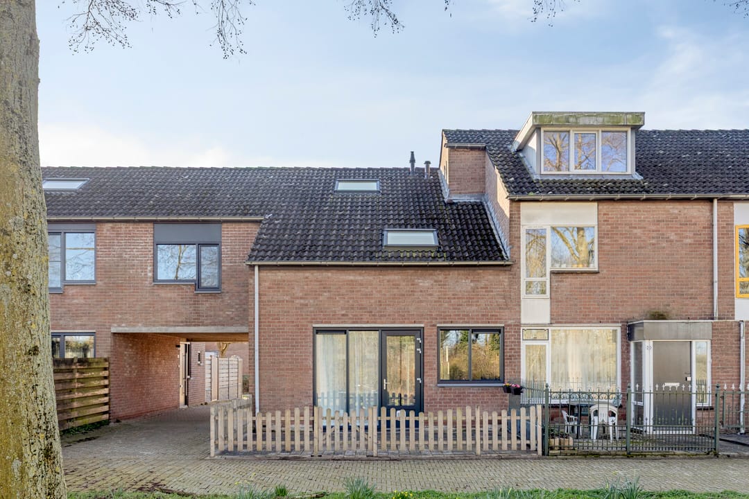 Foto 2 van De Gasperistraat 22