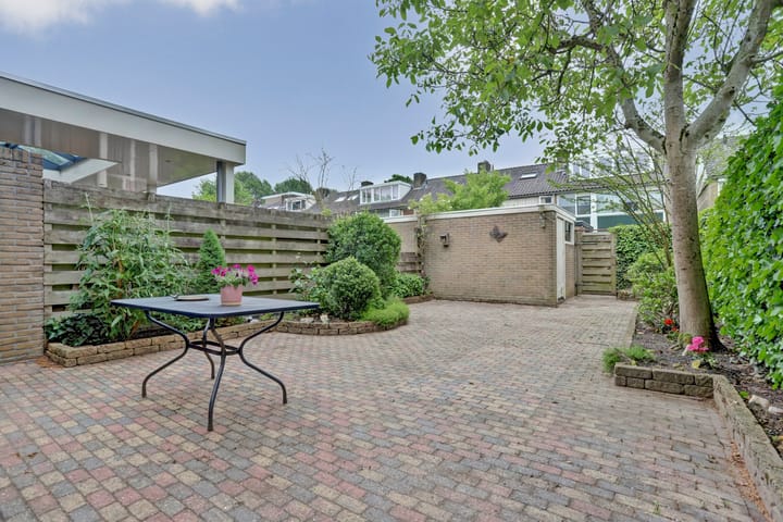 Photo 2 of Aldenhaagstraat 14