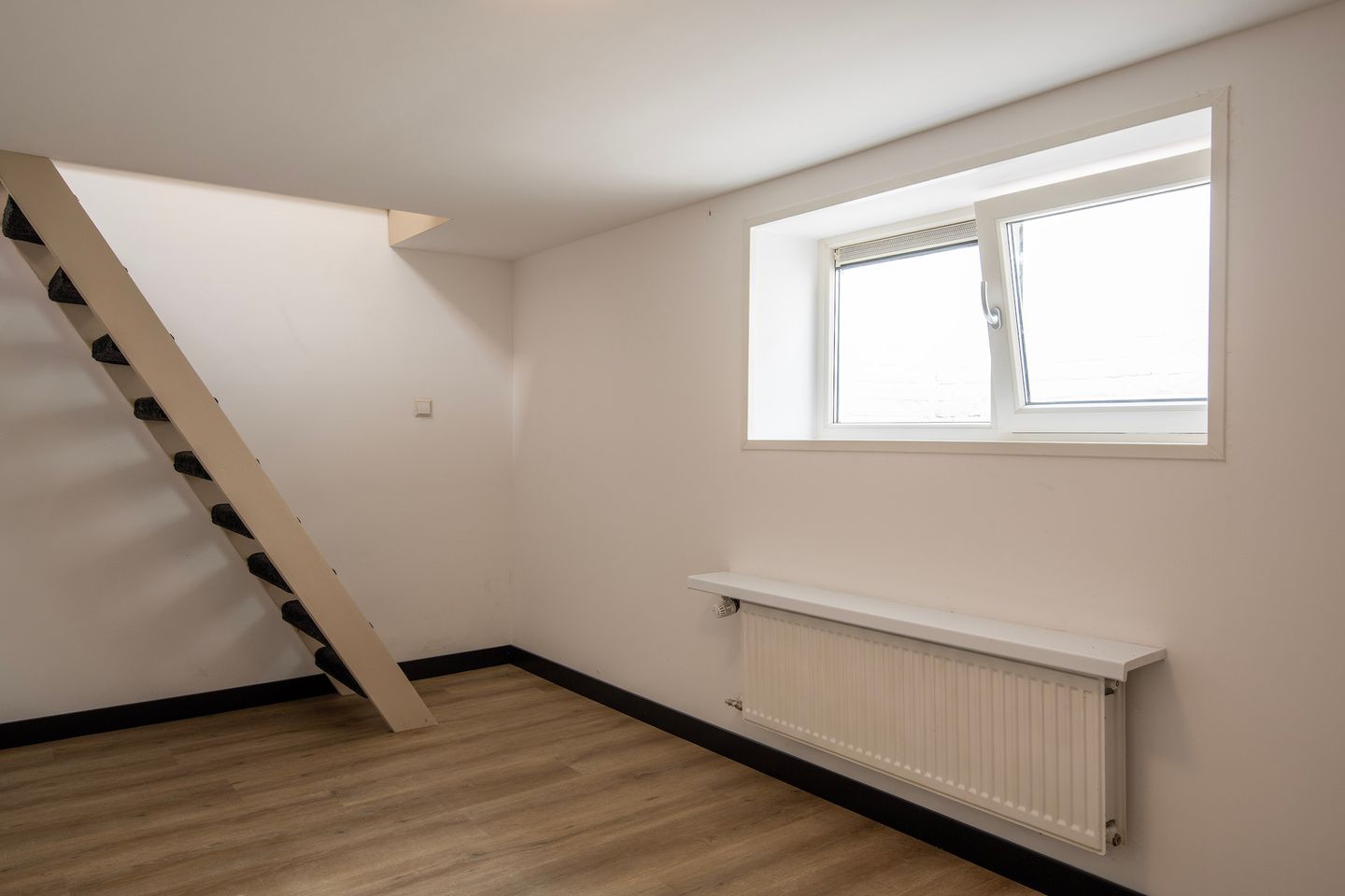 Foto 14 van Bachstraat 3-A