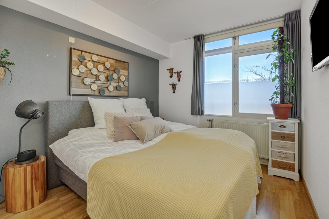 Foto 13 van Maaspoortweg 329