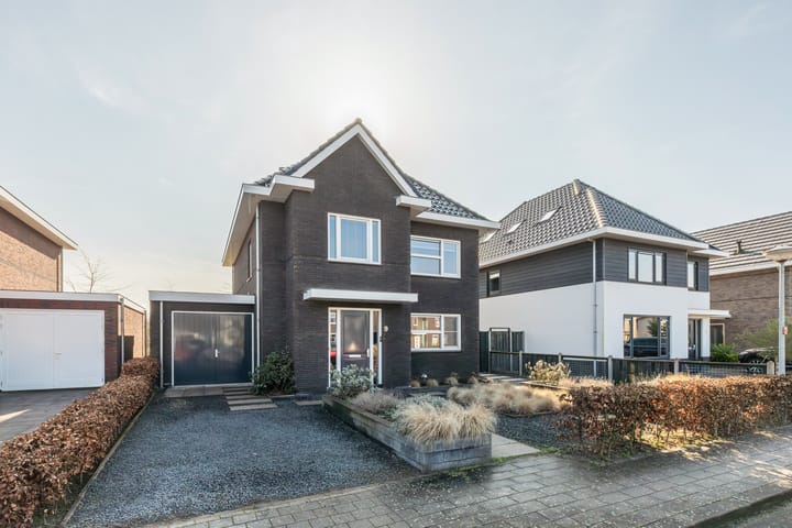 Slipsteek 9 main image