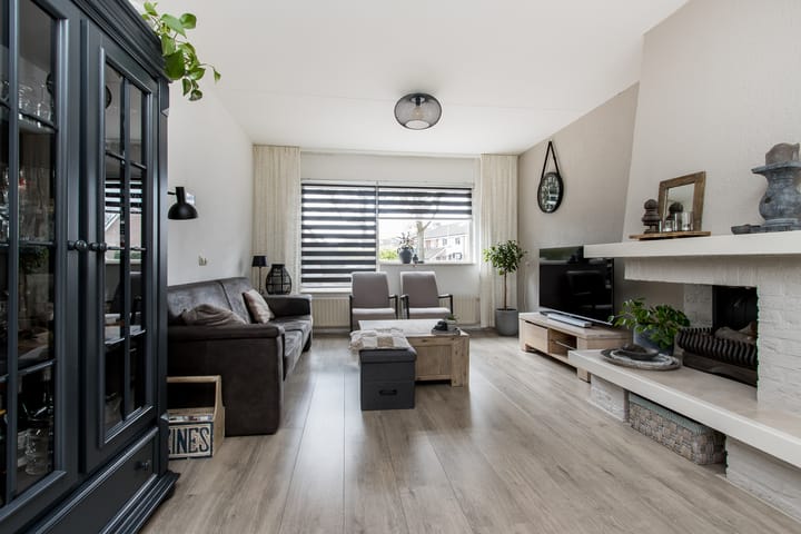 Foto 4 van Tienhont 10