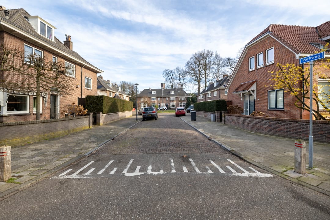Photo 43 of Parkweg 57