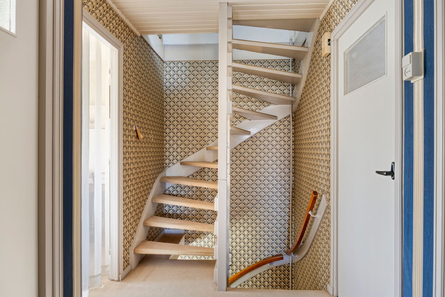 Foto 20 van Burg. de Kuijperlaan 24