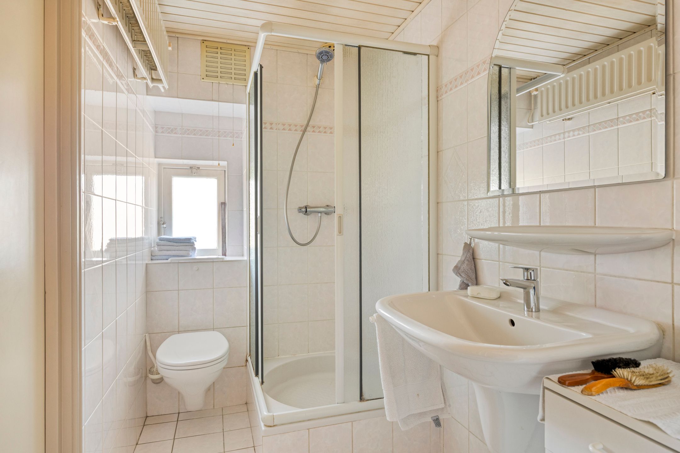 Foto 24 van Burg. de Kuijperlaan 24