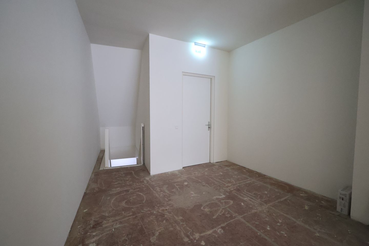 View photo 4 of Diezerstraat 32