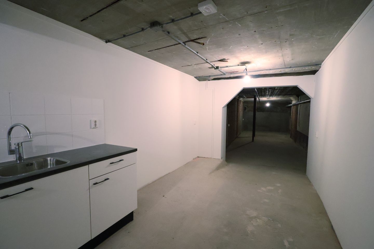 View photo 5 of Diezerstraat 32