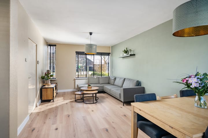 Photo 3 of van Ostadestraat 4