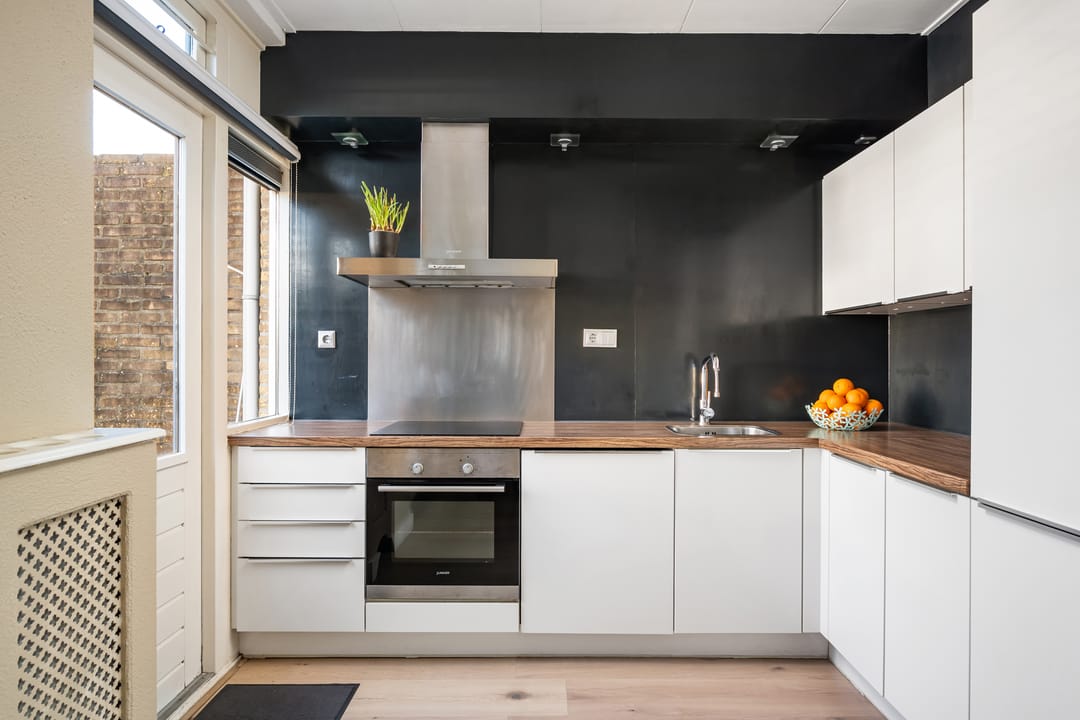 Foto 11 van van Ostadestraat 4