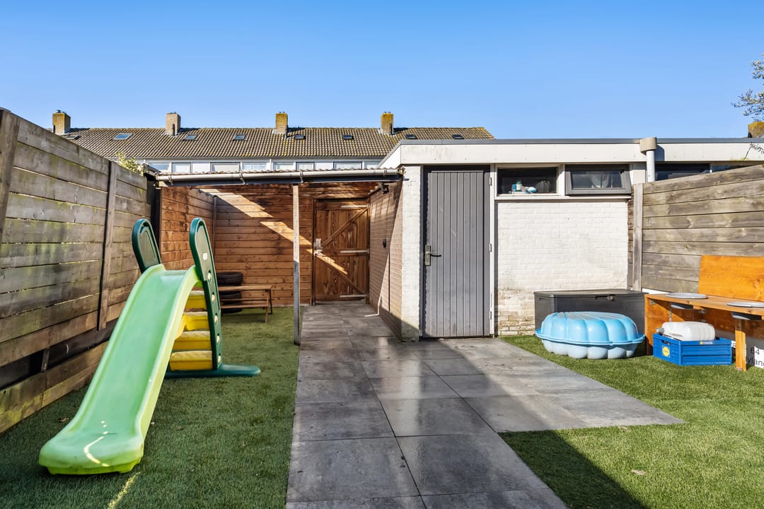 Foto 13 van van Ostadestraat 4