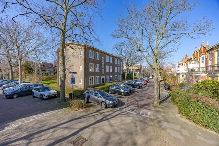 Photo 2 of Koninginnelaan 32