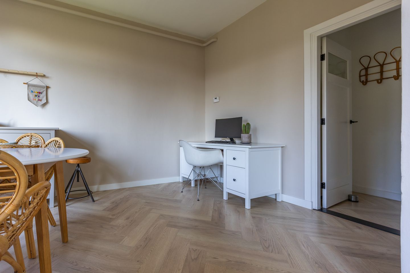 Photo 14 of Koninginnelaan 32