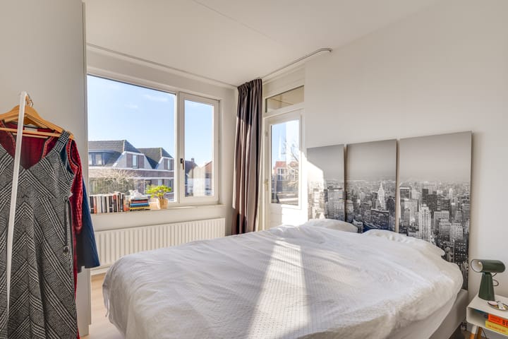 Photo 3 of Willemstraat 49-D