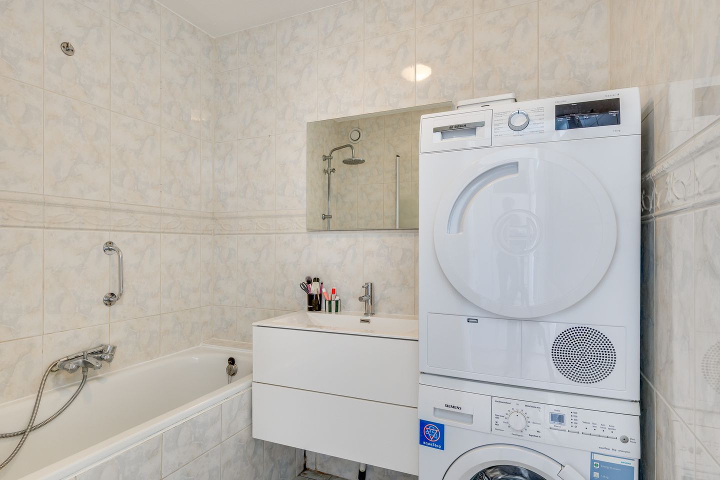 Foto 20 van Willemstraat 49-D