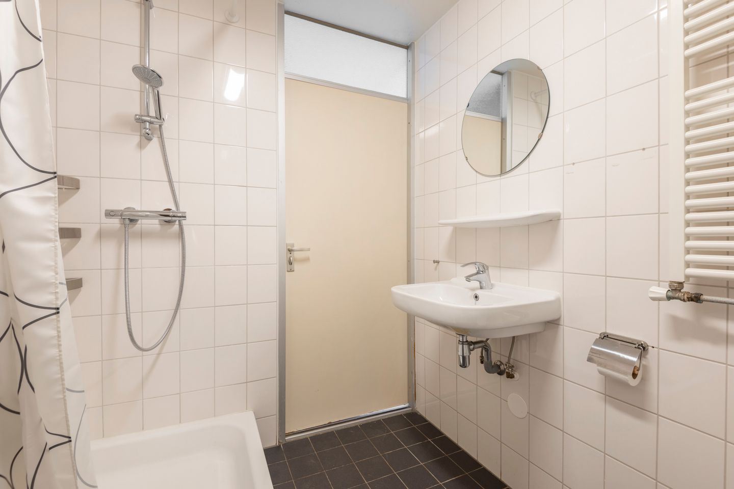 Photo 29 of Korbeel 26