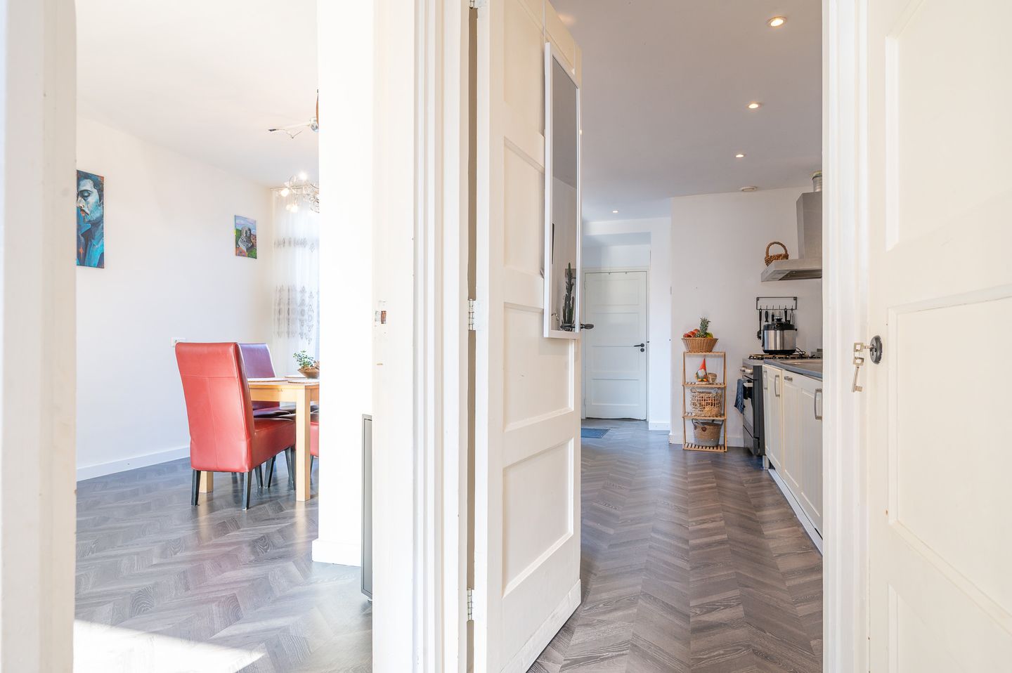 Photo 10 of De Ruyterstraat 44