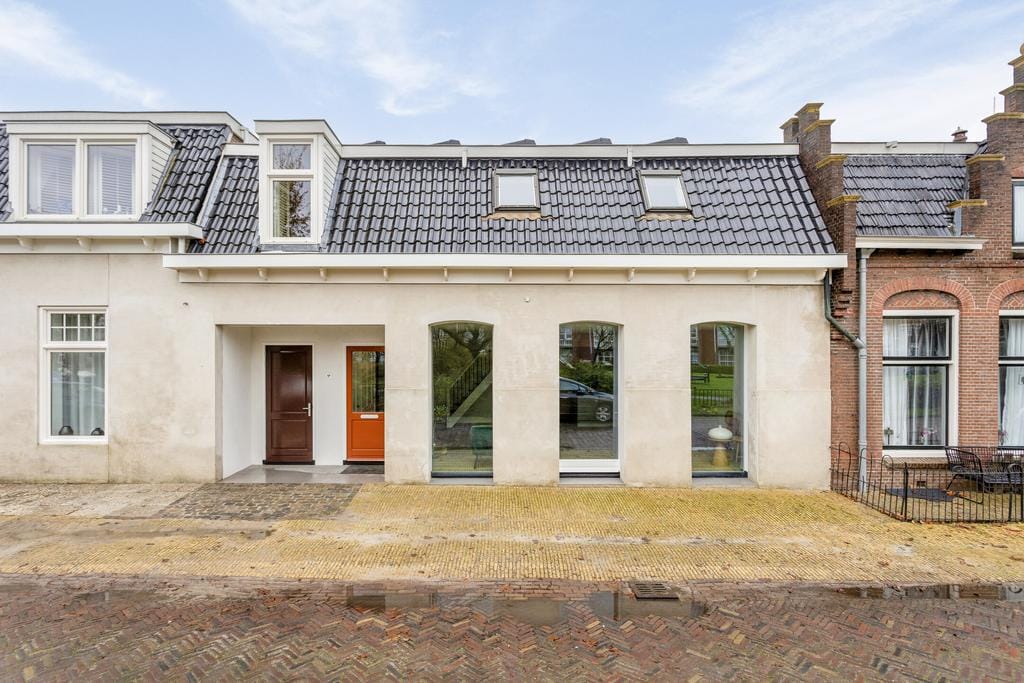 Photo 1 of Rembrandtstraat 1-A