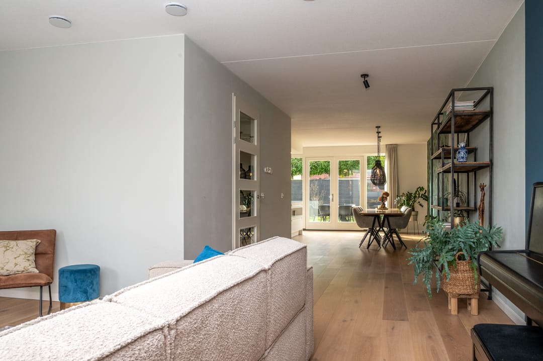 Foto 11 van Karel Glastra van Loonstraat 18