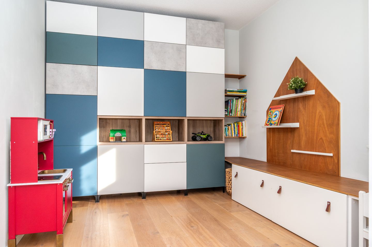 Foto 19 van Karel Glastra van Loonstraat 18