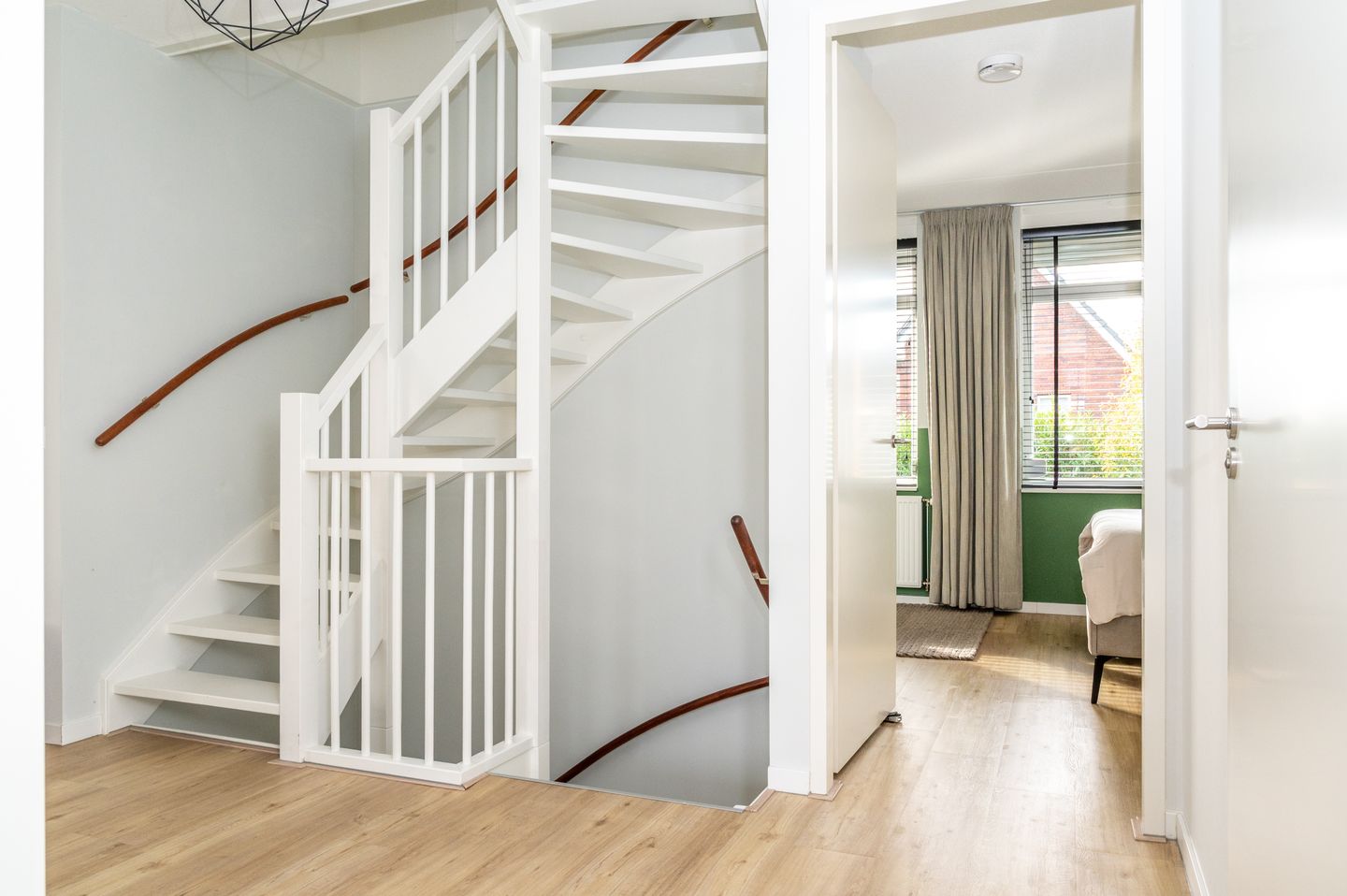 Foto 29 van Karel Glastra van Loonstraat 18