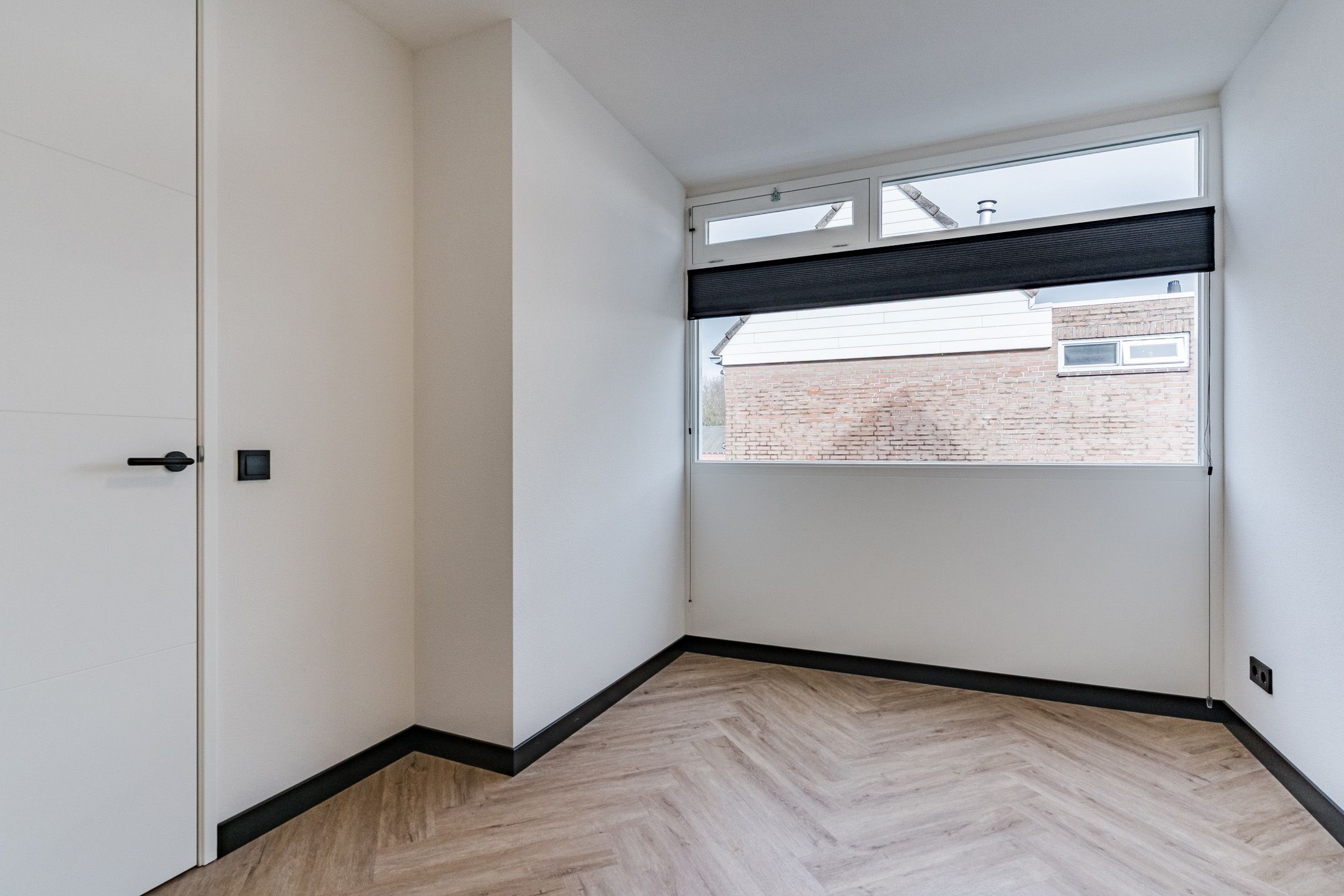 Photo 15 of Willibrorduslaan 10-E