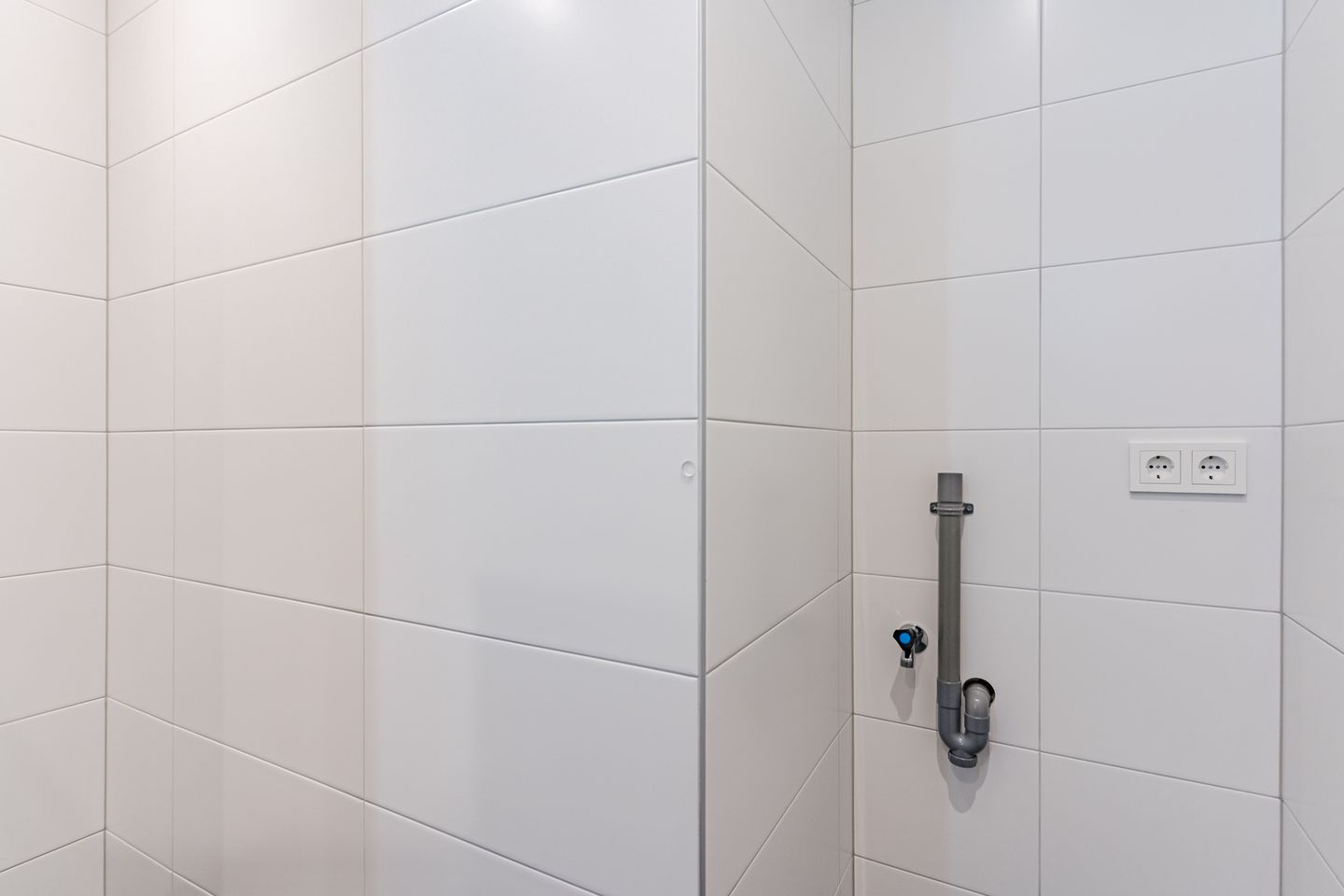 Photo 20 of Willibrorduslaan 10-E