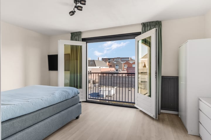 Photo 4 of Hoofdstraat 66-F