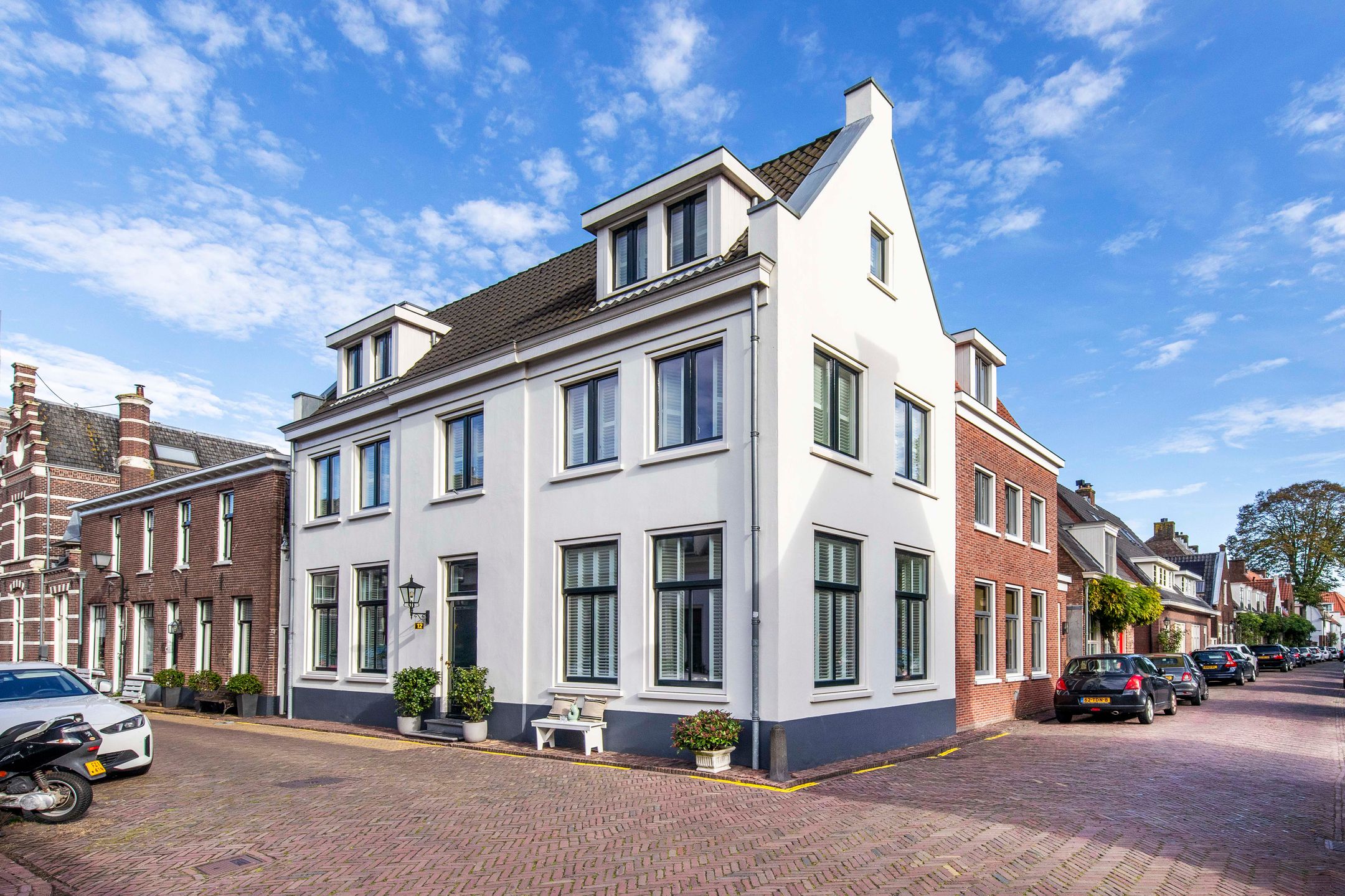 Pastoorstraat 12 