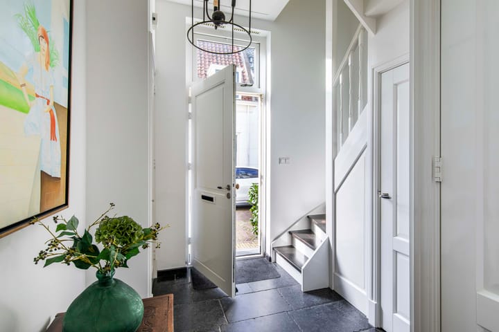 Photo 3 of Pastoorstraat 12