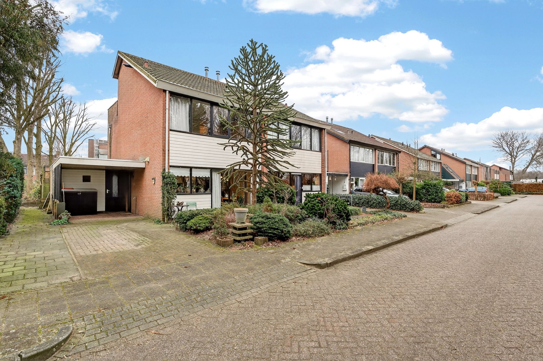 Foto 3 van Wielewaalstraat 12