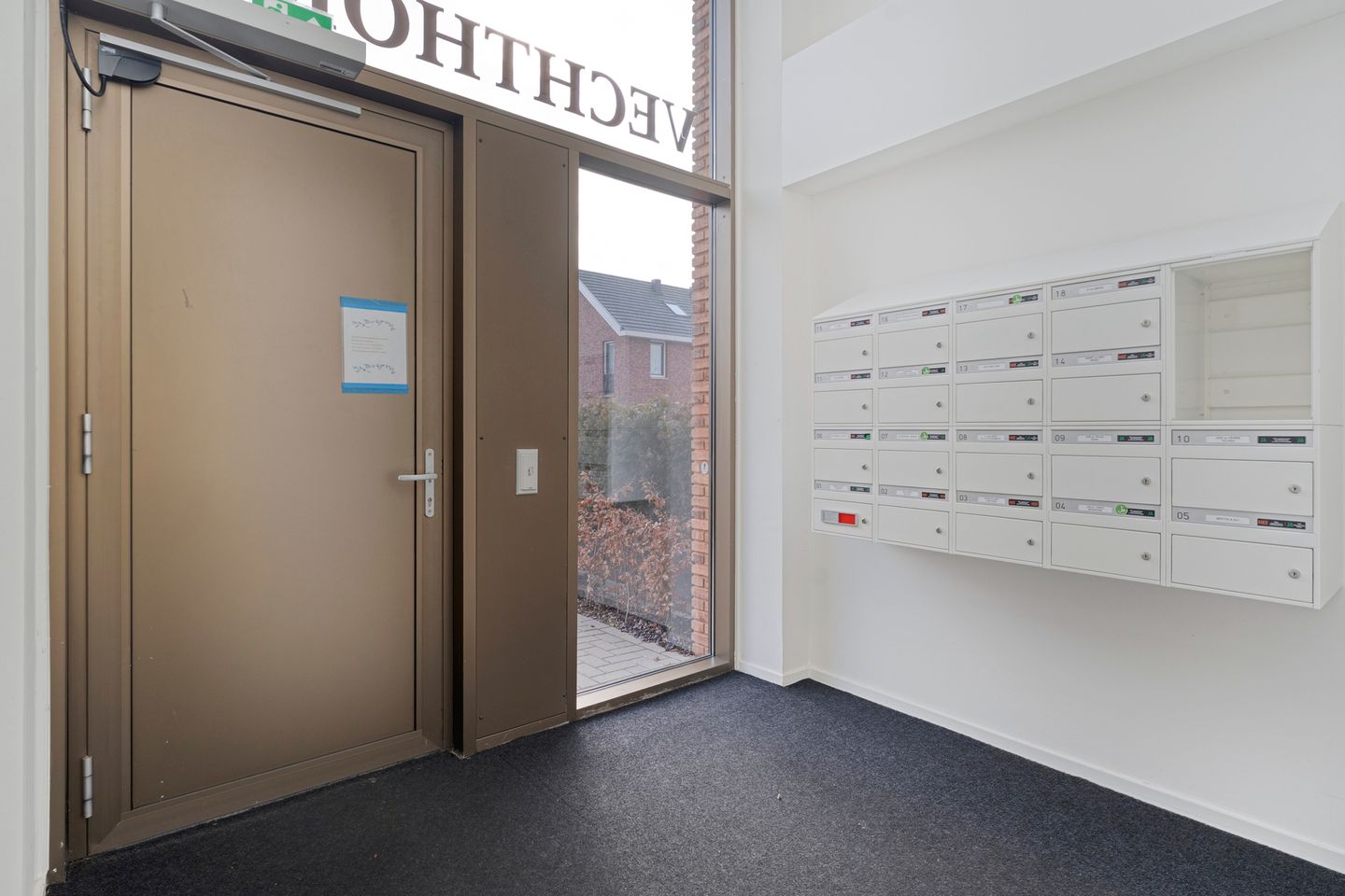 Photo 5 of De Vechthorst 3