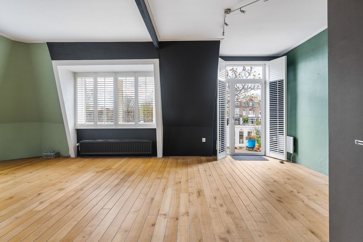 Photo 29 of Emmakade 147