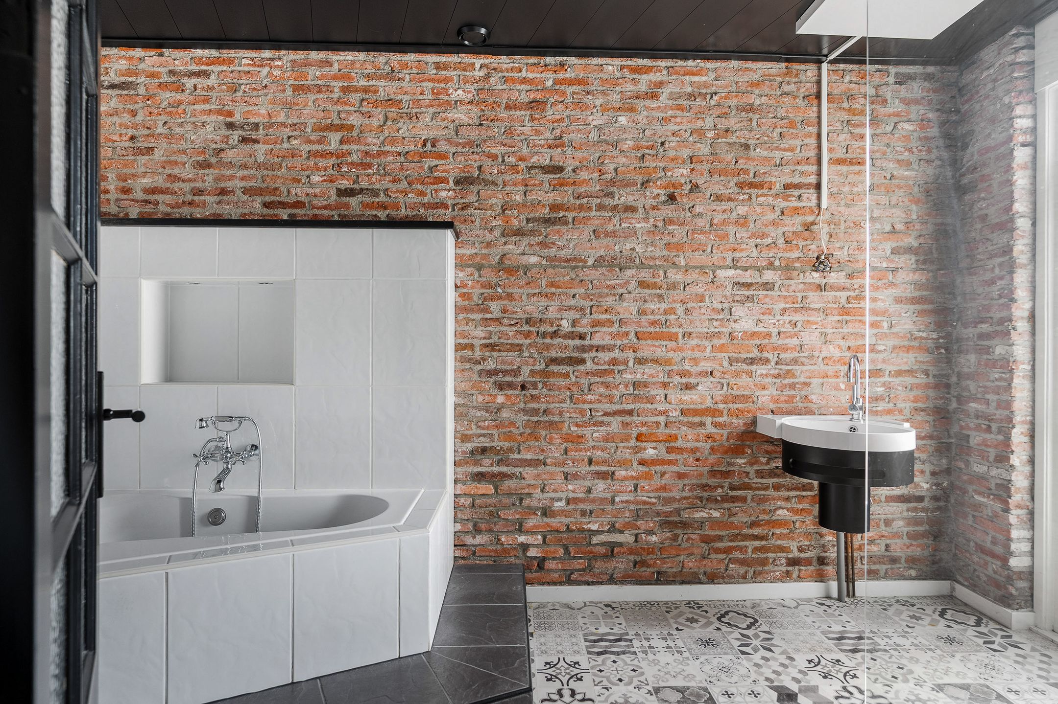 Photo 33 of Emmakade 147