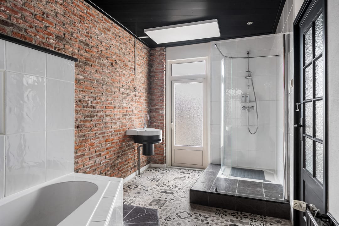 Photo 37 of Emmakade 147