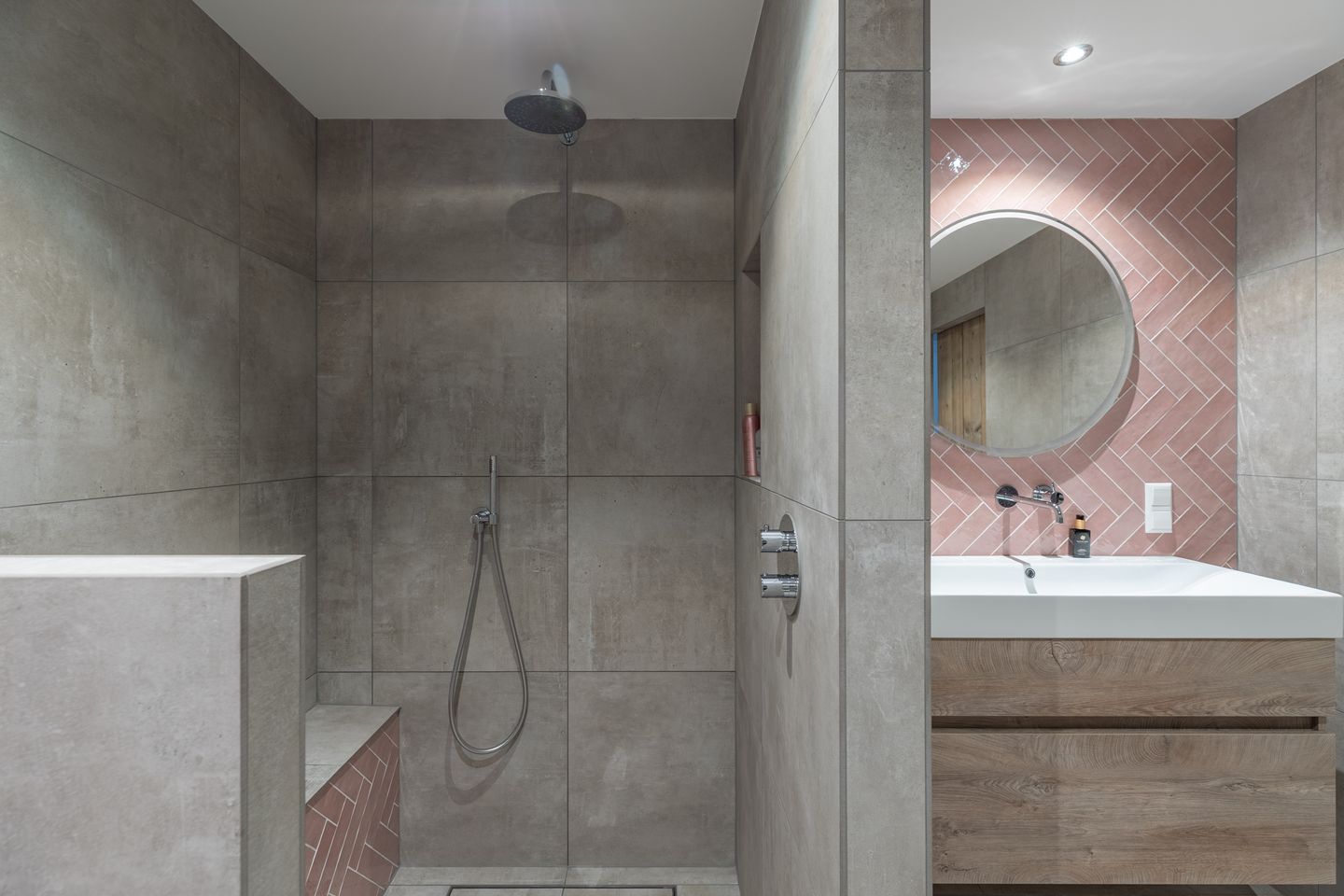 Photo 34 of Dommel 48