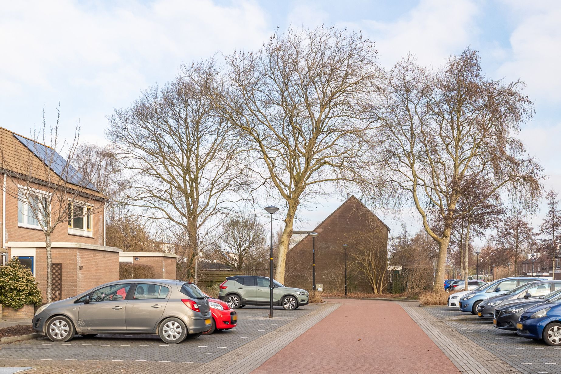 Photo 57 of Dommel 48