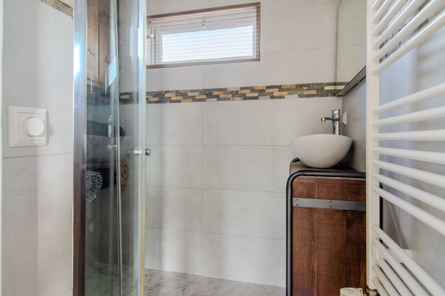 Foto 19 van De Ruyterweg 6