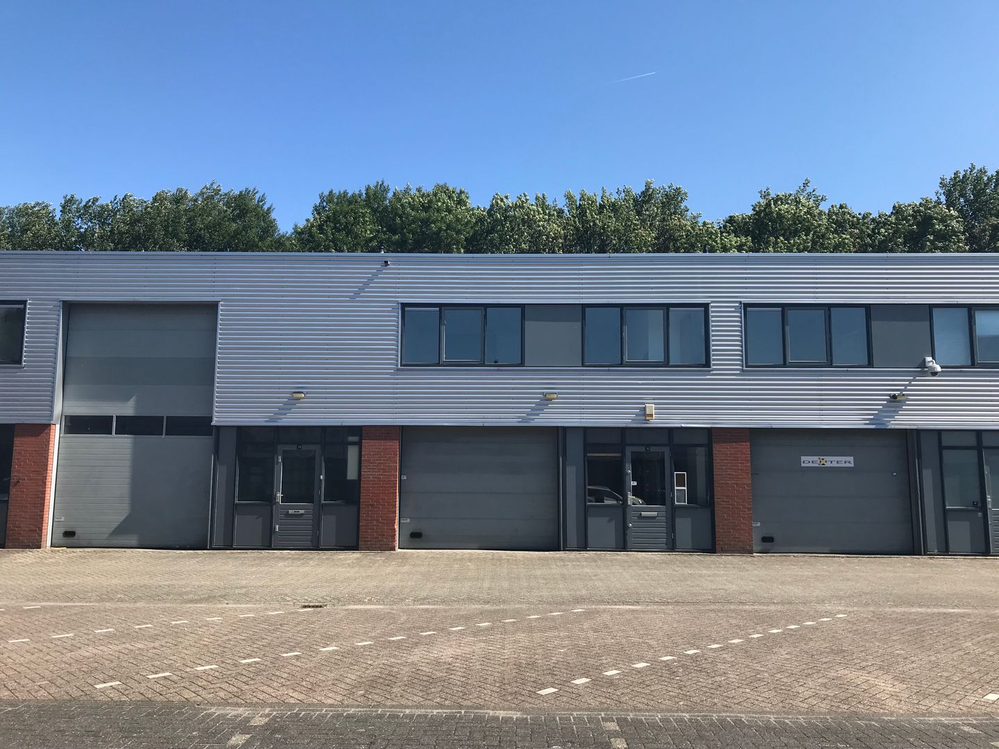 Bekijk foto 2 van Bakkenzuigerstraat 36